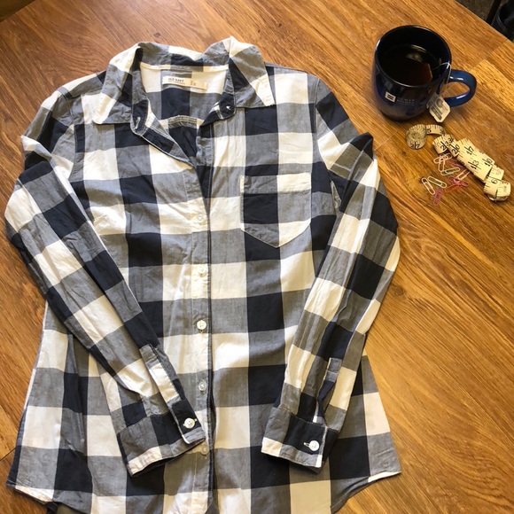 Old Navy Tops - Buffalo check lightweight cotton button up